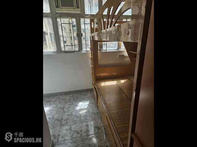 Shek Tong Tsui - Kwan Yick Building Phase 1 09
