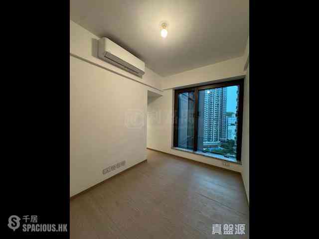 Wong Chuk Hang - The Southside Phase 3C Blue Coast II 08
