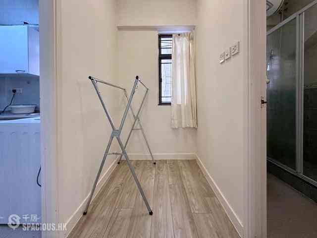 Kennedy Town - Tse Land Mansion 04
