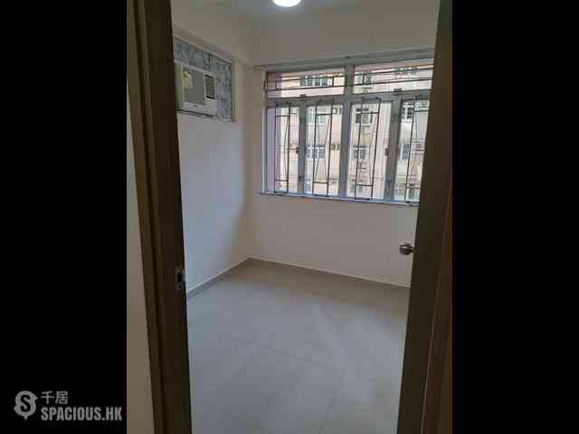 Wan Chai - Wing Tak Building 04