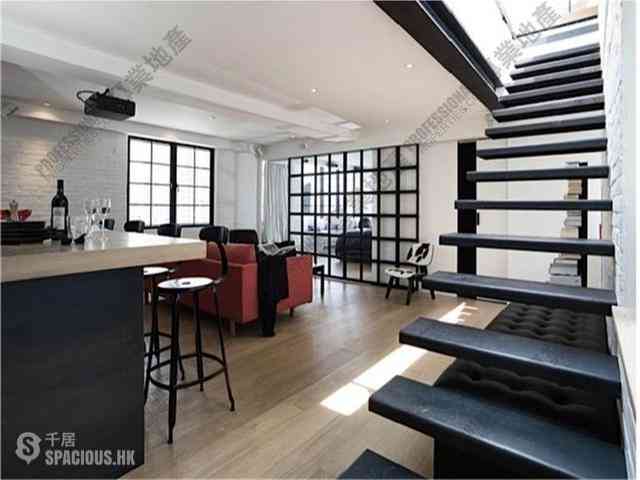 Sai Ying Pun - Wing Cheung Court 09