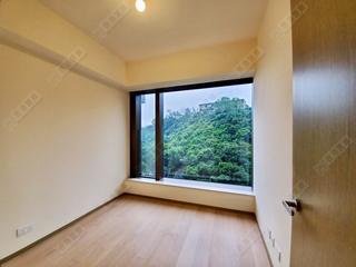 Shau Kei Wan - Island Garden 06