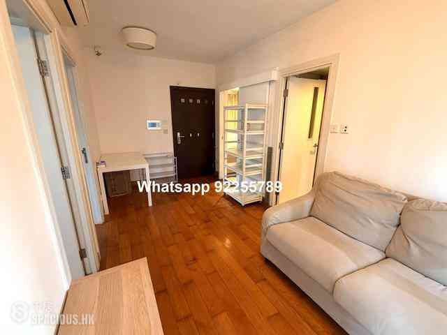 Soho - Centrestage 04