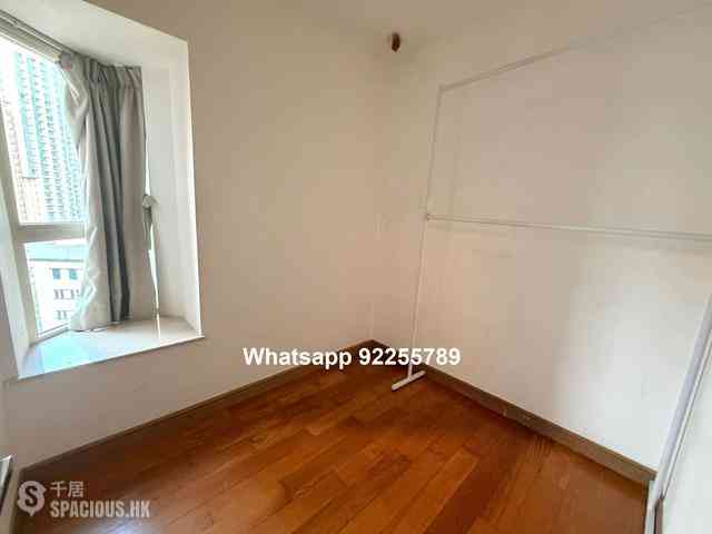 Soho - Centrestage 05