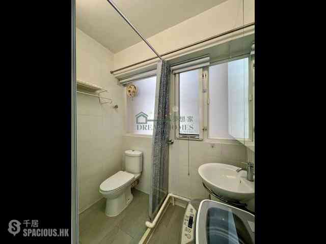 Sai Ying Pun - Koon Wah Building 04