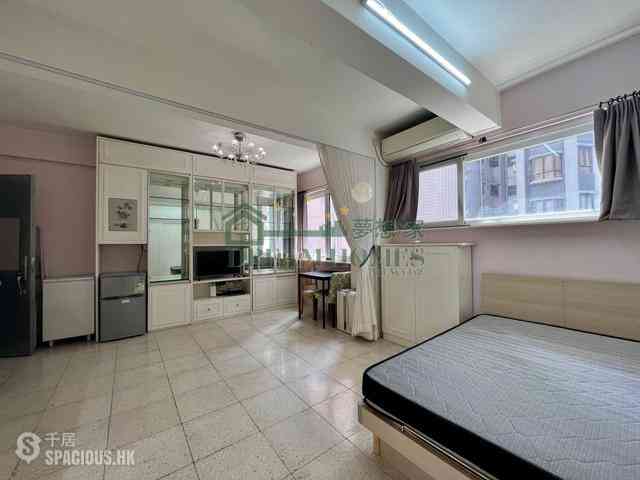 Sai Ying Pun - Koon Wah Building 02
