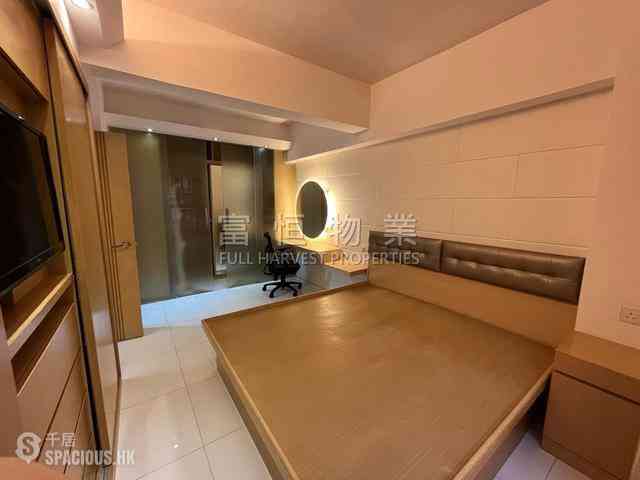 跑马地 - 傲山村 04