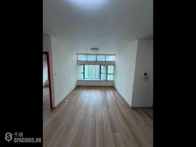 Tung Chung - Tung Chung Crescent Phase 1 Block 1 01