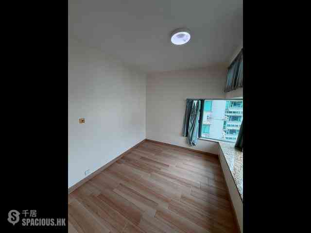 Tung Chung - Tung Chung Crescent Phase 1 Block 1 02