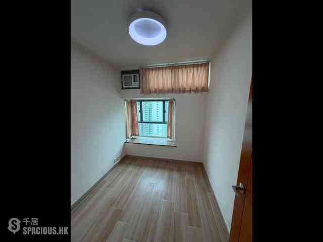 Tung Chung - Tung Chung Crescent Phase 1 Block 1 03