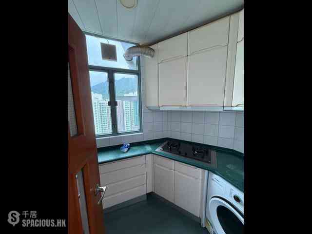 Tung Chung - Tung Chung Crescent Phase 1 Block 1 04