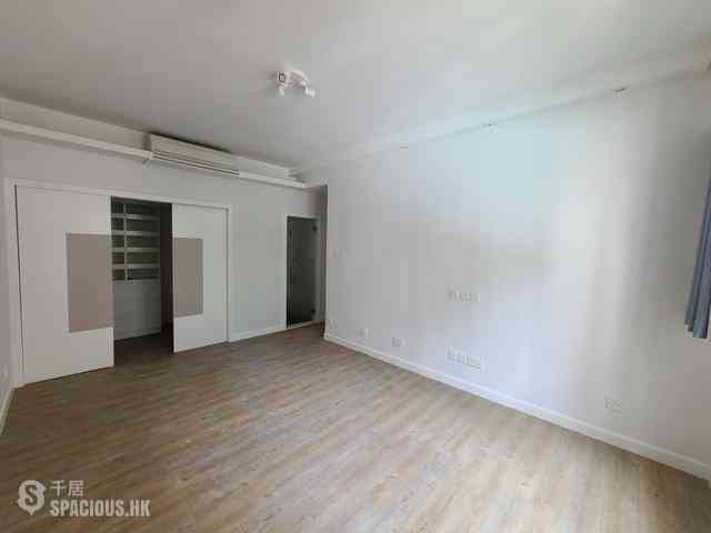 Mid Levels Central - Clovelly Court Block 2 09