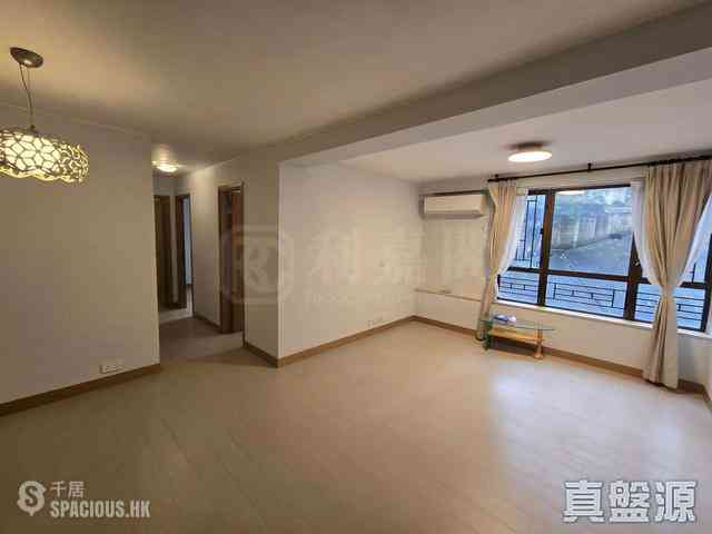 Braemar Hill - Maiden Court Block B 01