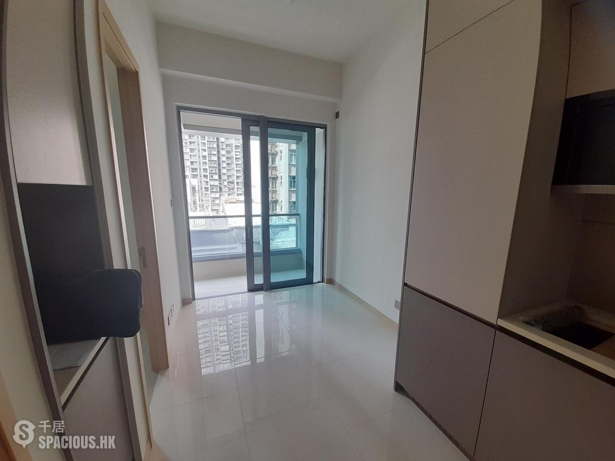 Sai Ying Pun - Upper Manor 01