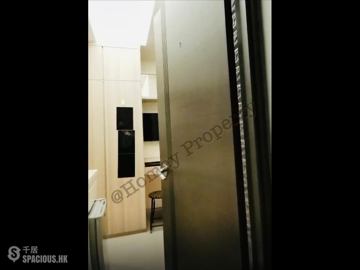 Wan Chai - Cheong Hong Mansion 01