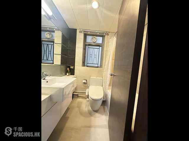 Sai Wan Ho - Grand Promenade Block 6 06