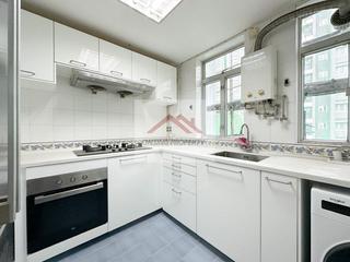 Mid Levels Central - Seaview Mansion 03