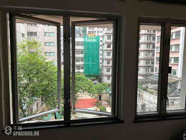 Wan Chai - Luen Lee Building 01