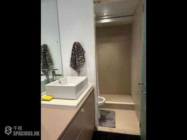 Wan Chai - Luen Lee Building 03