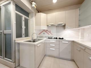 Mid Levels Central - 6B-6E, Bowen Road 03