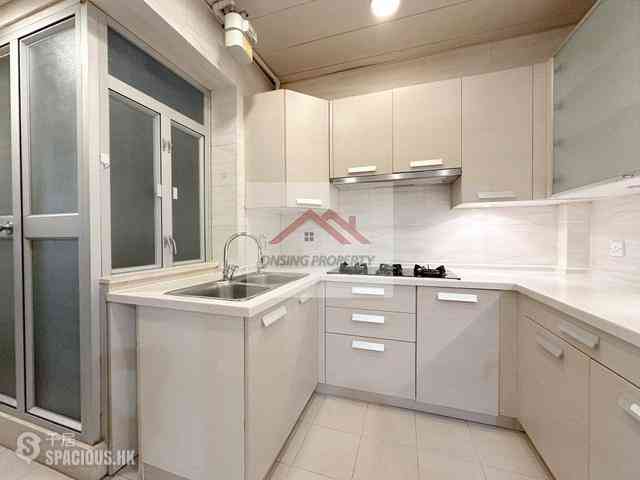 Mid Levels Central - 6B-6E, Bowen Road 03