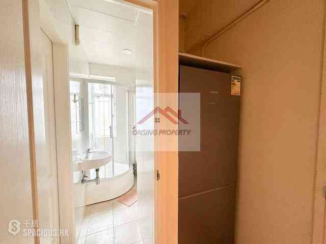 Mid Levels Central - 6B-6E, Bowen Road 04