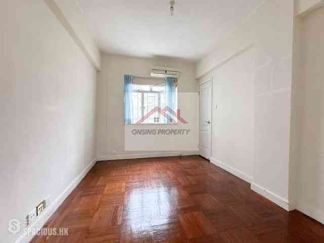 Mid Levels Central - 6B-6E, Bowen Road 05