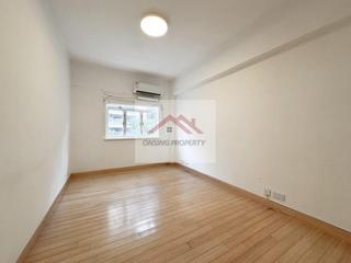 Mid Levels Central - 6B-6E, Bowen Road 05