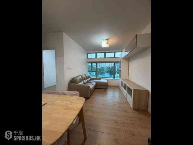 Tung Chung - Tung Chung Crescent Phase 2 Block 5 01