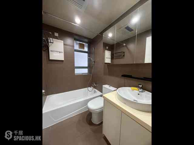 Tung Chung - Tung Chung Crescent Phase 2 Block 5 07