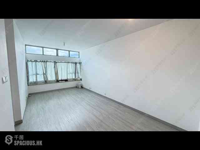 Tung Chung - Tung Chung Crescent Phase 2 Block 6 04