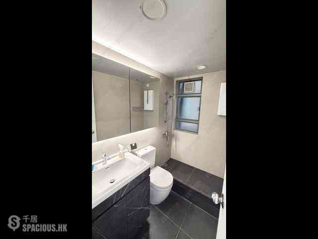 Tung Chung - Tung Chung Crescent Phase 2 Block 6 05