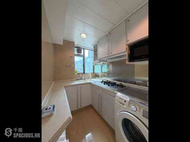 Tung Chung - Caribbean Coast Phase 2 Albany Cove Tower 6 05