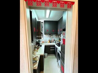 Kennedy Town - Cayman Rise Block 1 04