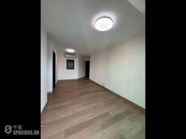 Sai Wan Ho - Grand Promenade Block 1 02