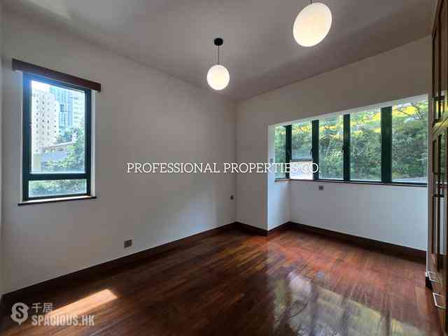 Mid Levels Central - Ivory Court 09