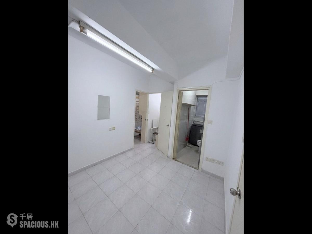 Shek Tong Tsui - Nam Wah Mansion 01