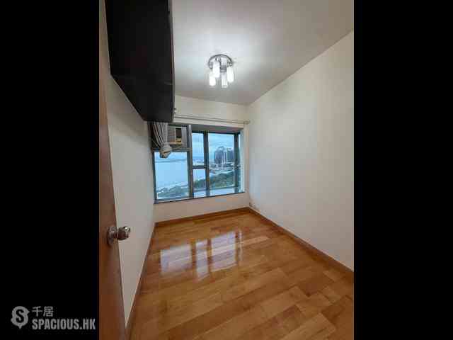 Tung Chung - Seaview Crescent Block 1 04