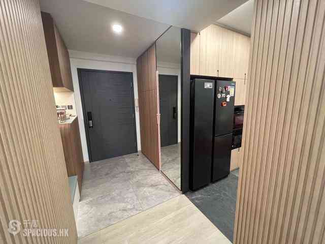 Mid Levels Central - Hong Lok Mansion 03