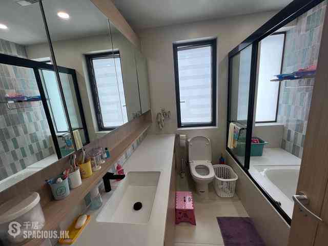 Mid Levels Central - Hong Lok Mansion 07