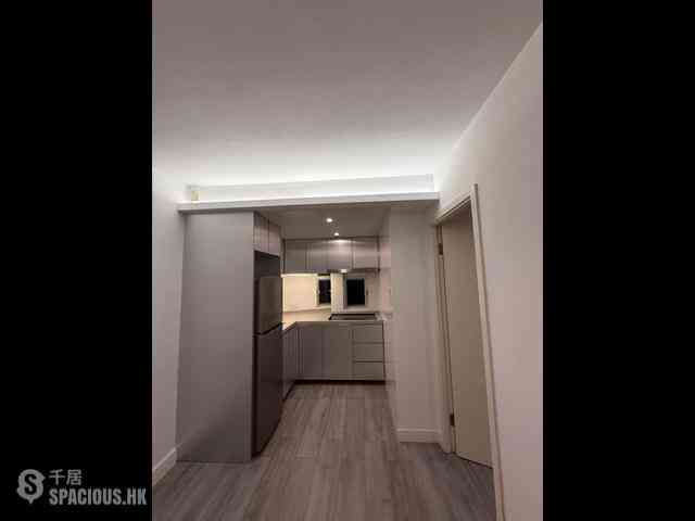 Soho - Winly Building 07
