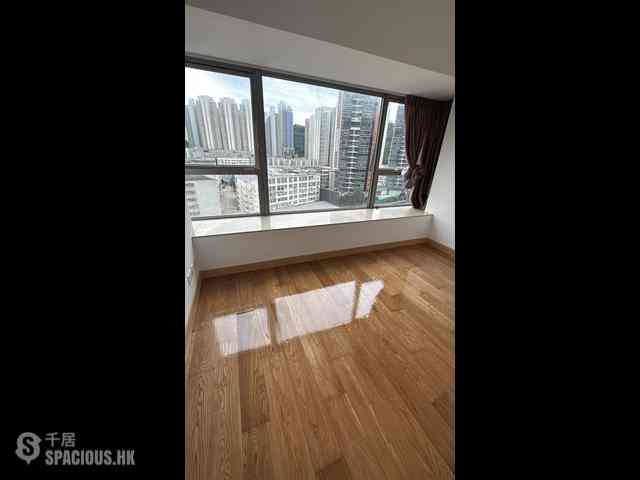 Yau Tong - Peninsula East Block 1 10