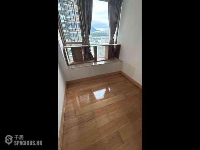 Yau Tong - Peninsula East Block 1 11