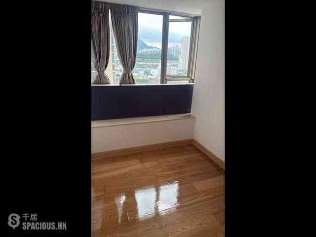 Yau Tong - Peninsula East Block 1 12