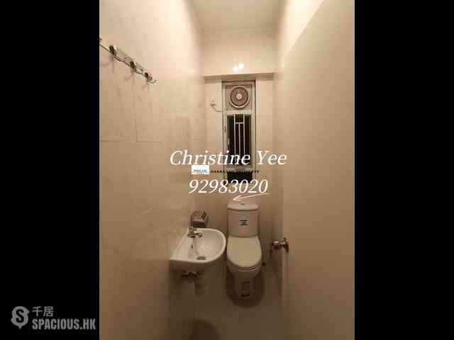 Wan Chai - Wing Cheong Building 06