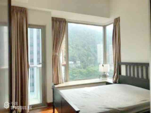 Wan Chai - The Avenue Phase 2 02