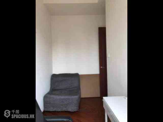 Wan Chai - The Avenue Phase 2 05