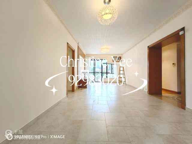 Happy Valley - Beverly Hill 01