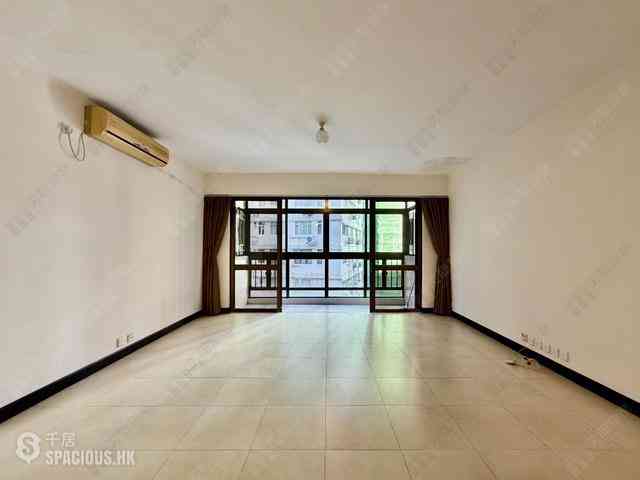 Mid Levels Central - Right Mansion 01