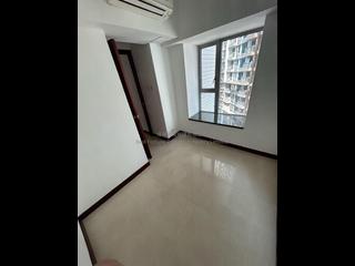Kennedy Town - The Merton Tower 2 03